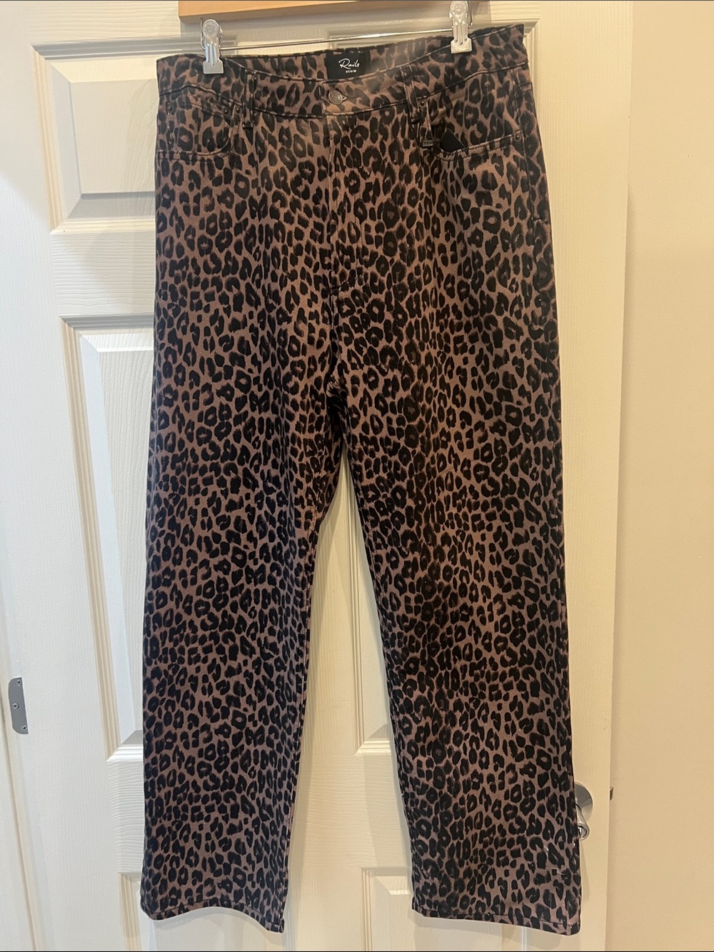 Pants Subcategory Identification